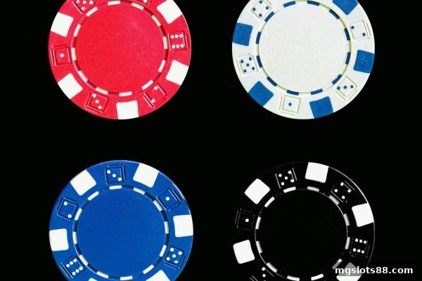 mg电子玩家心理深度解析：四川麻将与牌九玩法中的决策密码